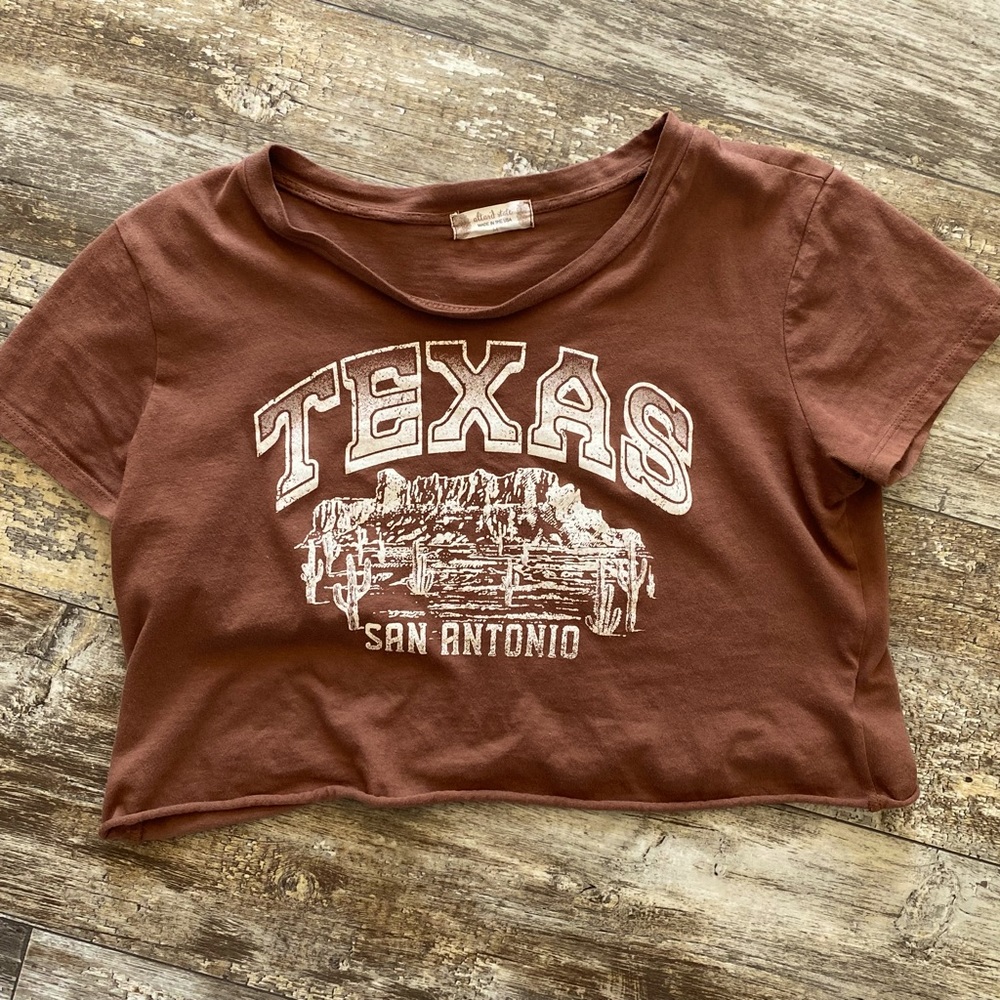 Altard State Cropped Texas tee